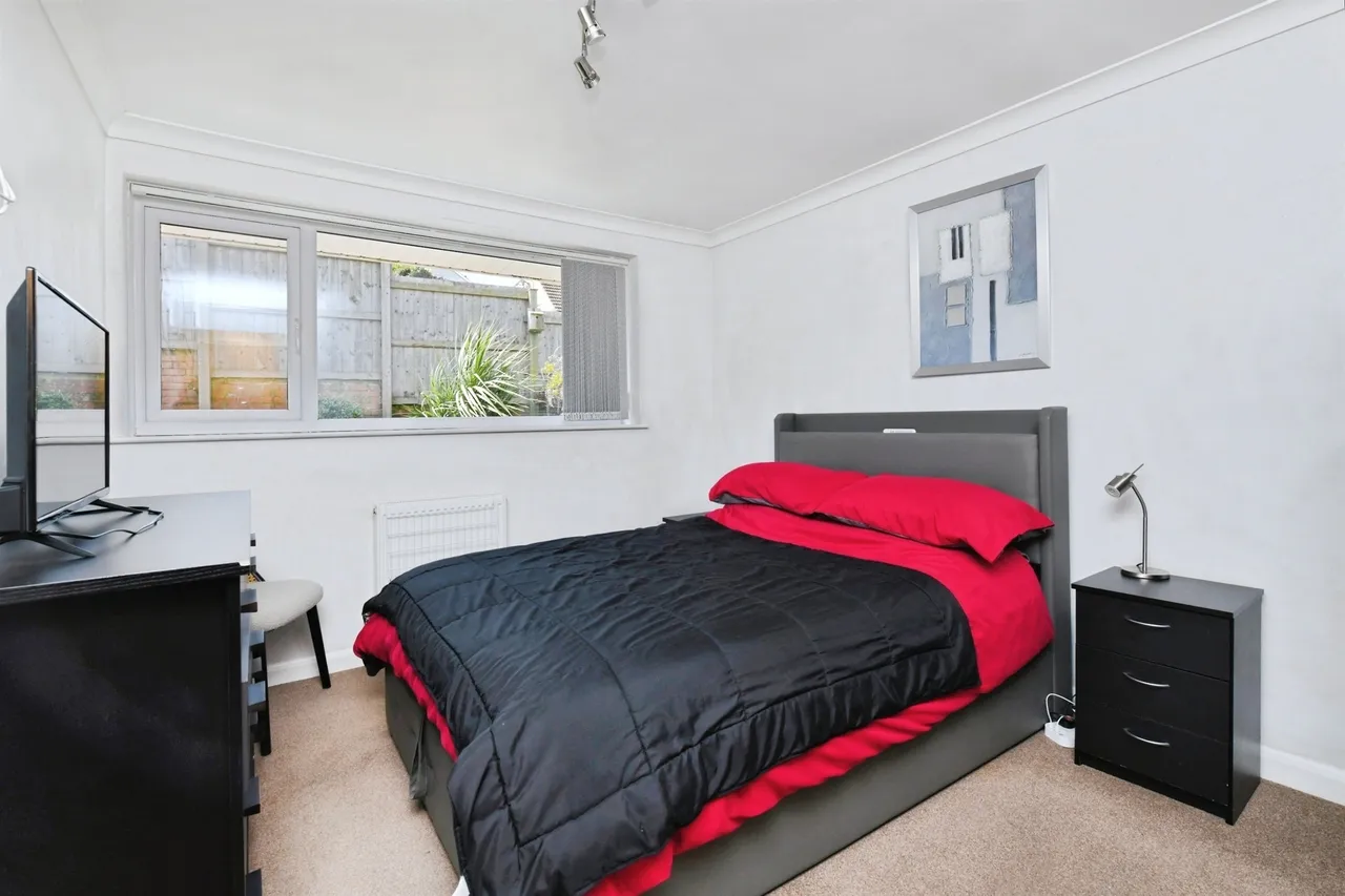 St. Georges Road, Saltash, photo 11