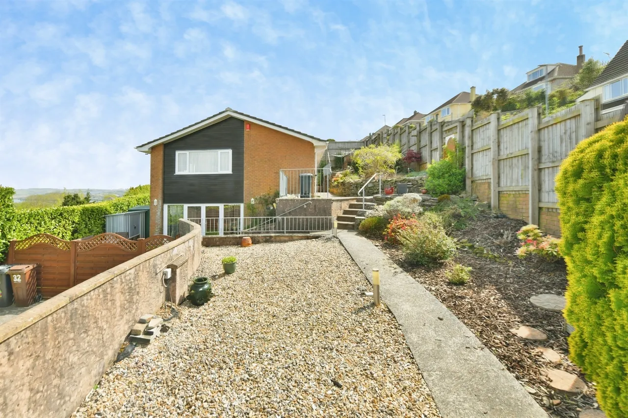St. Georges Road, Saltash, photo 6