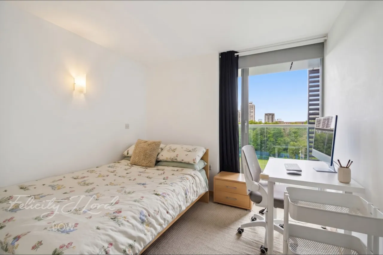 Copperfield Road, London, photo 6