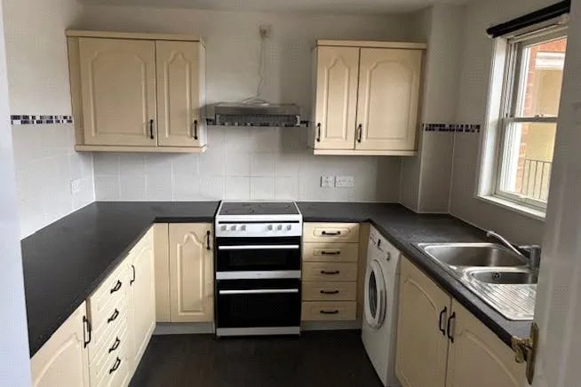 High Road, Wood Green, N22, photo 4