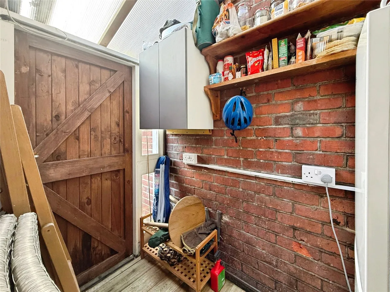 Holyport Street, Holyport, Maidenhead, Berkshire, SL6 2JR, photo 17