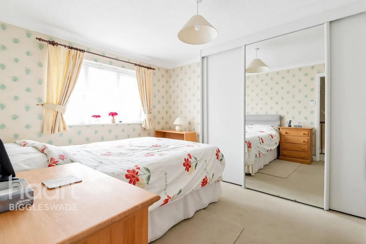 Colemoreham Court, The Green, SG18, photo 7