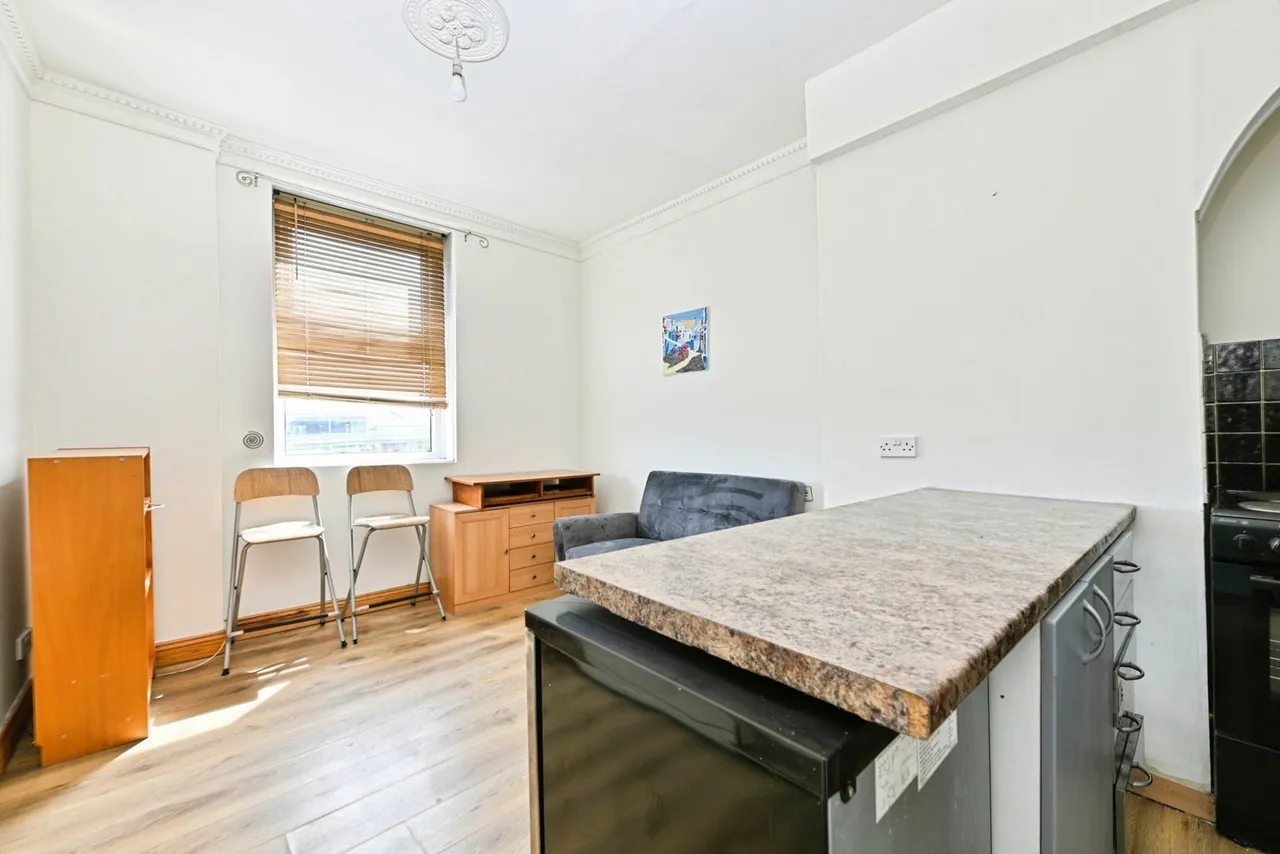 The Gregory, Leen Court, Nottingham, Nottinghamshire, NG7, photo 3