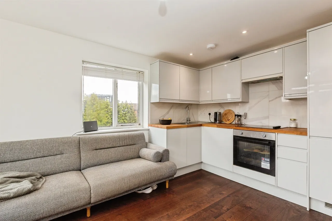 Parslow Court, Aylesbury, photo 2