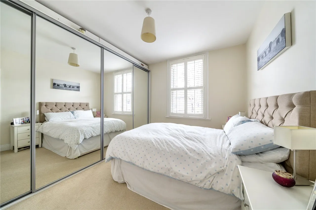 Warfield Road, Hampton, TW12 2AY, photo 6