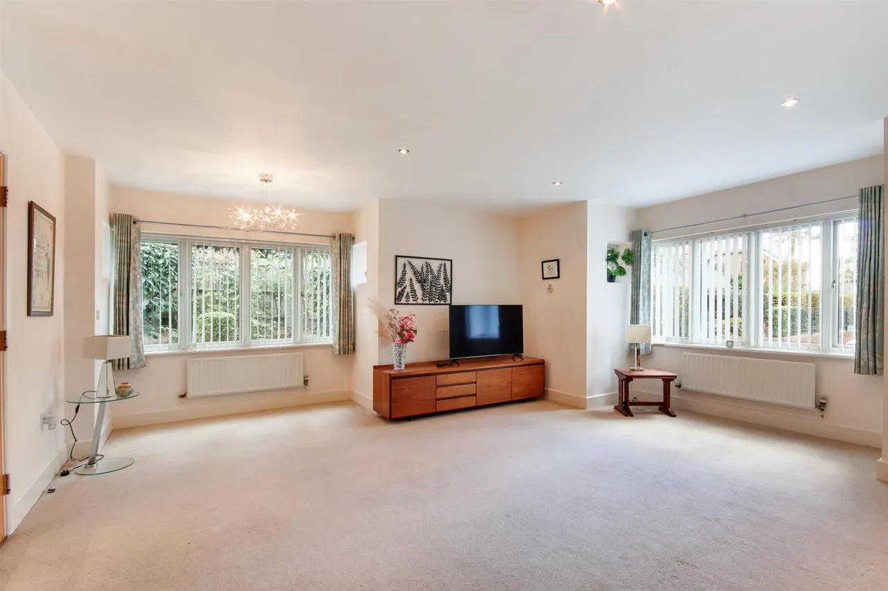 Hildenfields, Tonbridge, photo 9