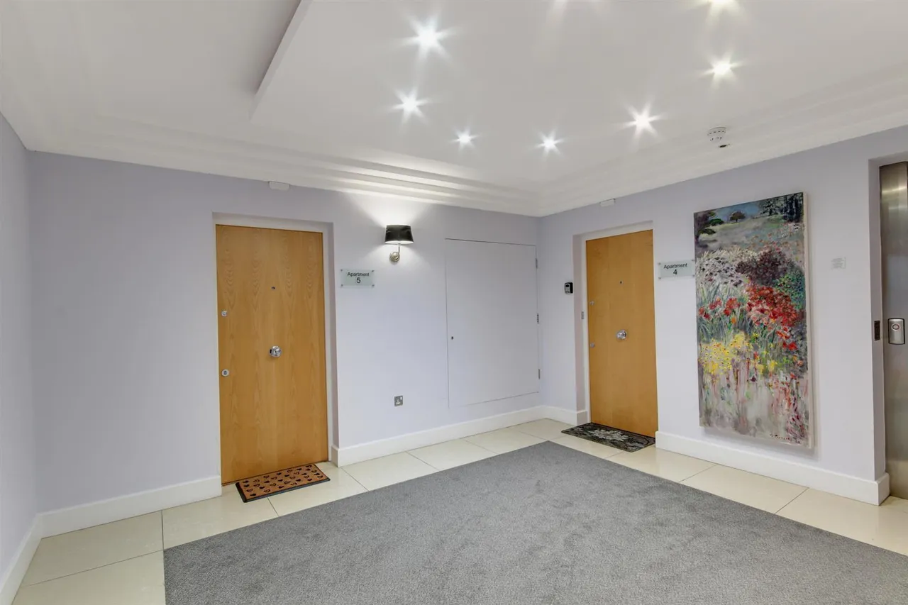 Hildenfields, Tonbridge, photo 7