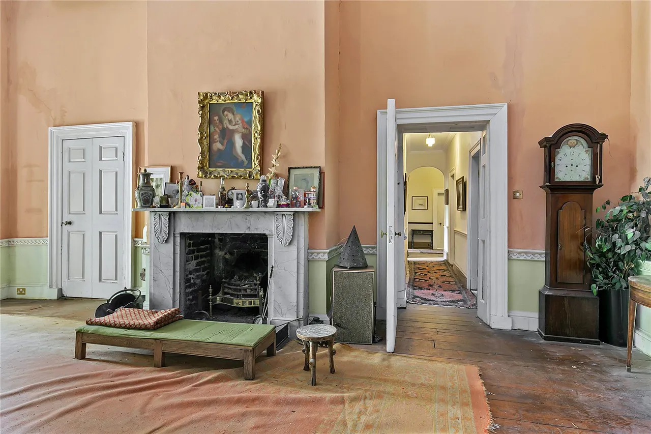 West Hall Road, Kew, TW9, photo 17