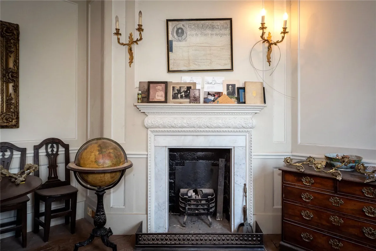West Hall Road, Kew, TW9, photo 20