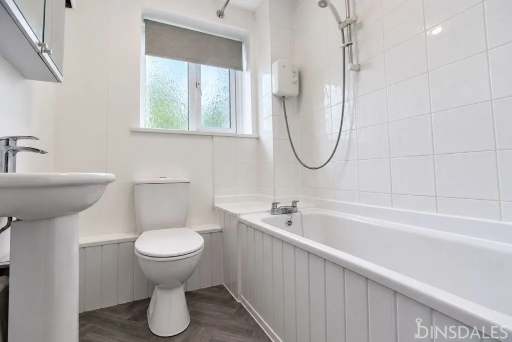 Regency Court Girlington, Bradford BD8 9EU, photo 4