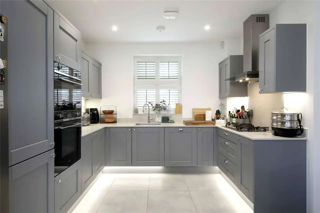 Uttley Lane, Wilton Park, HP9, photo 2