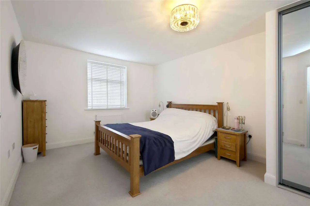Uttley Lane, Wilton Park, HP9, photo 6