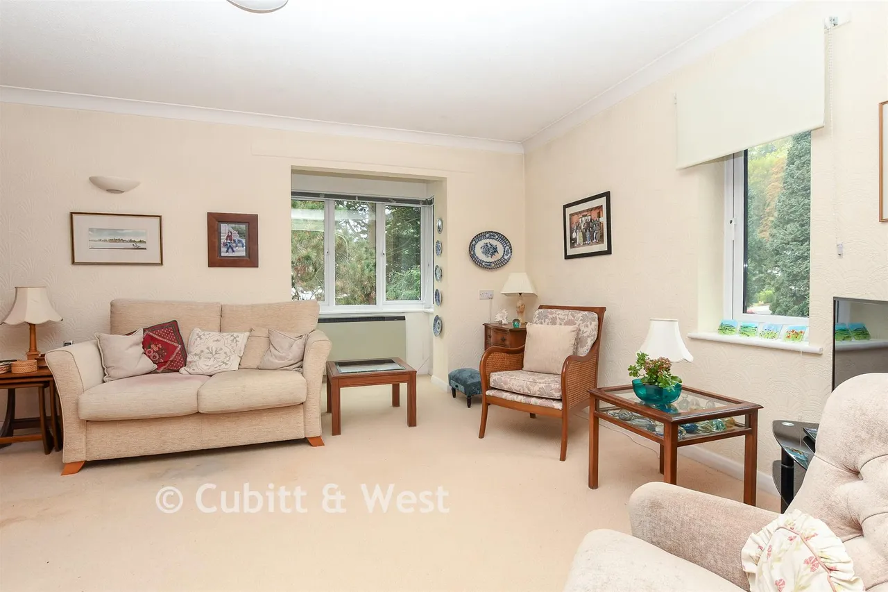 Greenwood Gardens, Caterham, CR3, photo 4