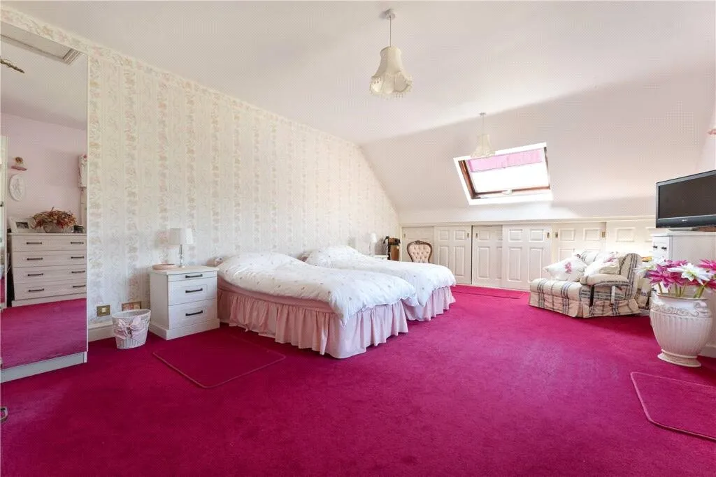 Romsey Road, Ower, Romsey, Hampshire, SO51 6AE, photo 3