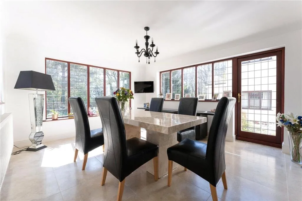 Romsey Road, Ower, Romsey, Hampshire, SO51 6AE, photo 6