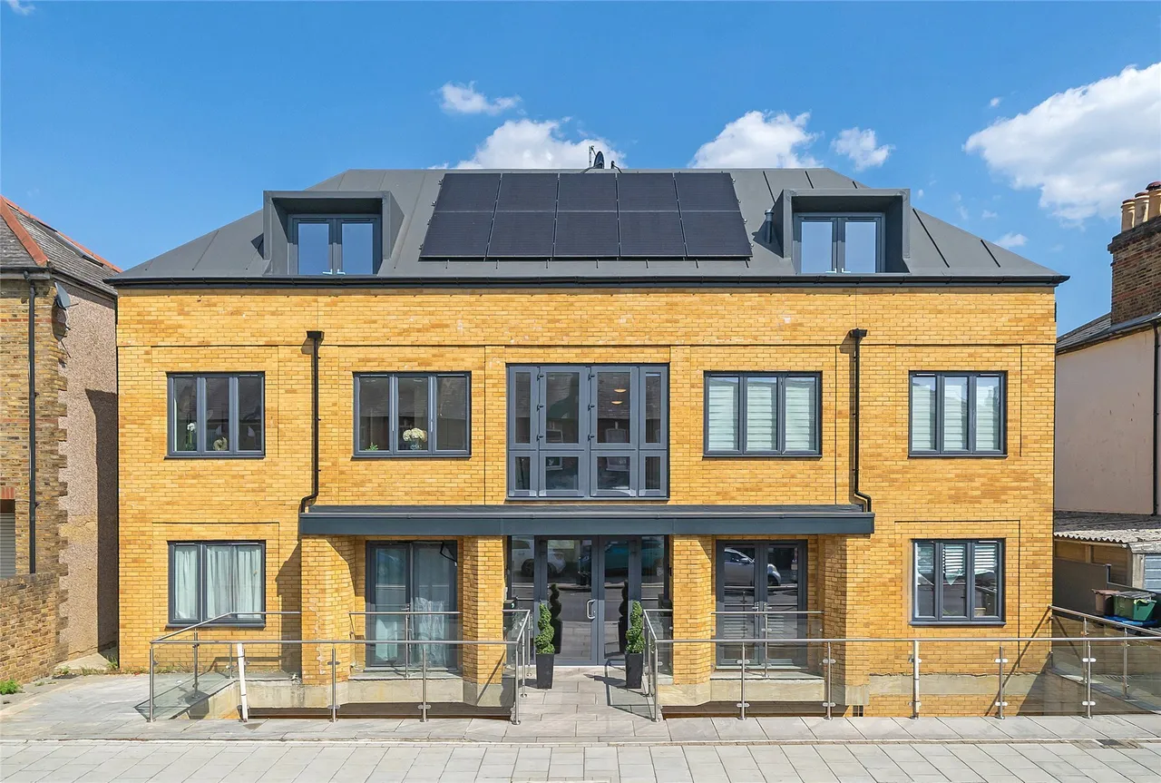 2 bed flat for sale — Ardmore Place, 162-164 Hartfield Road, Wimbledon, London, SW19