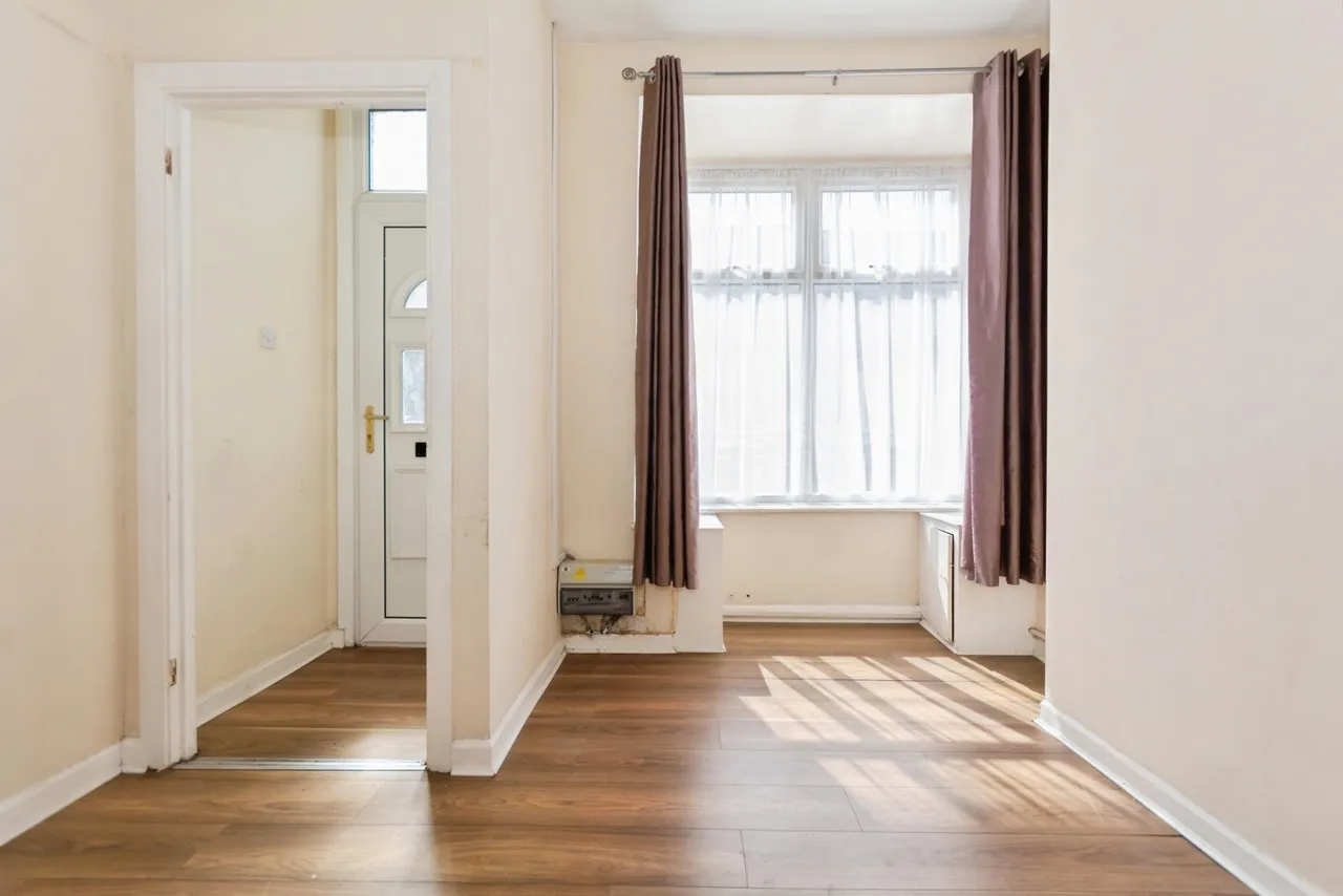 Manor Farm Road, Birmingham, West Midlands, B11, photo 2