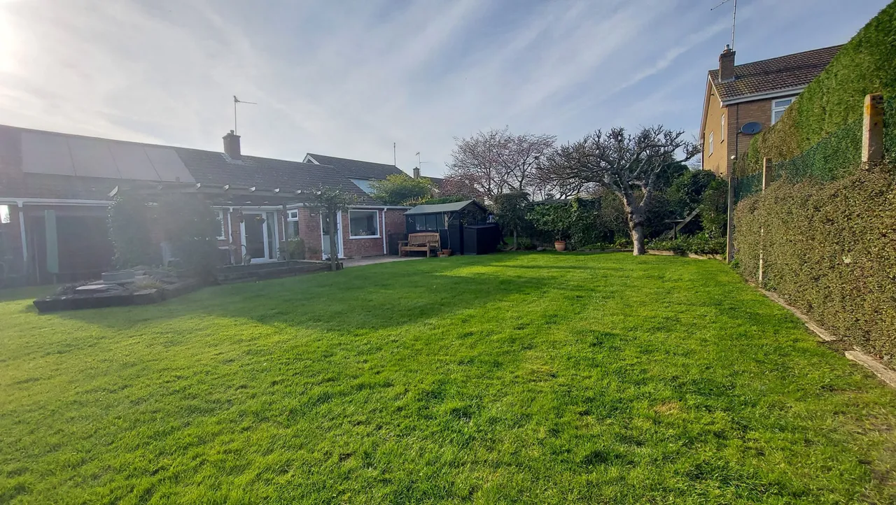 Westwood Drive, Bourne, PE10, photo 23