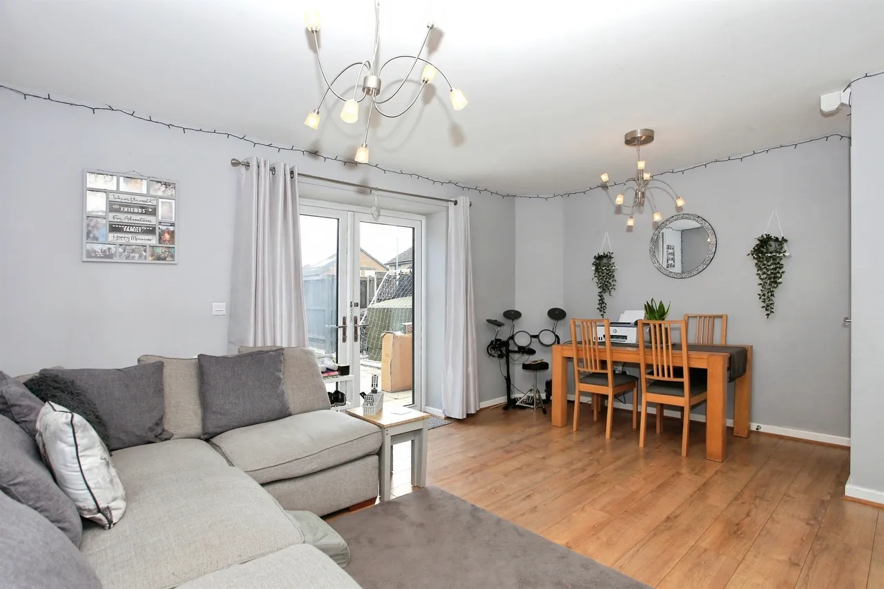 2 bed house for sale, Hawksbill Way, Peterborough, PE2