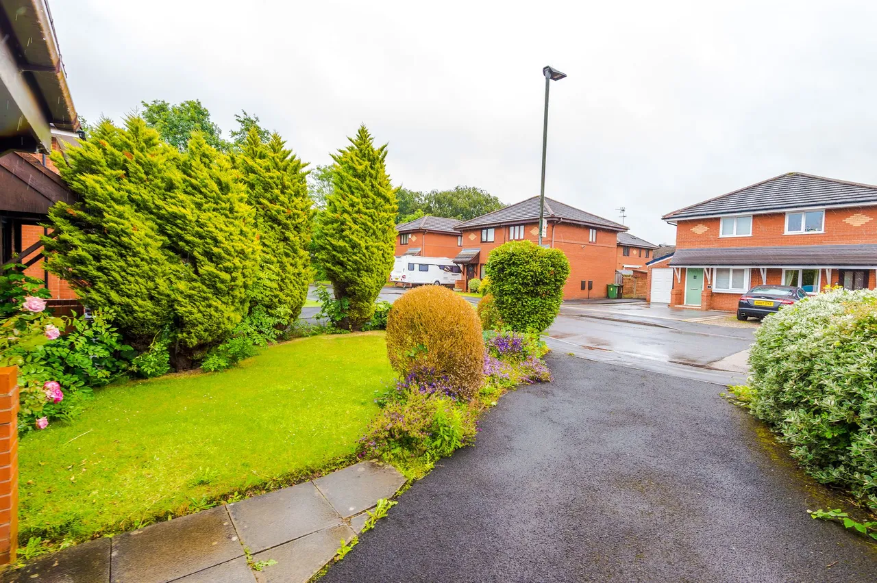 Carders Close, Leigh, Leigh, WN7 4JX, photo 15