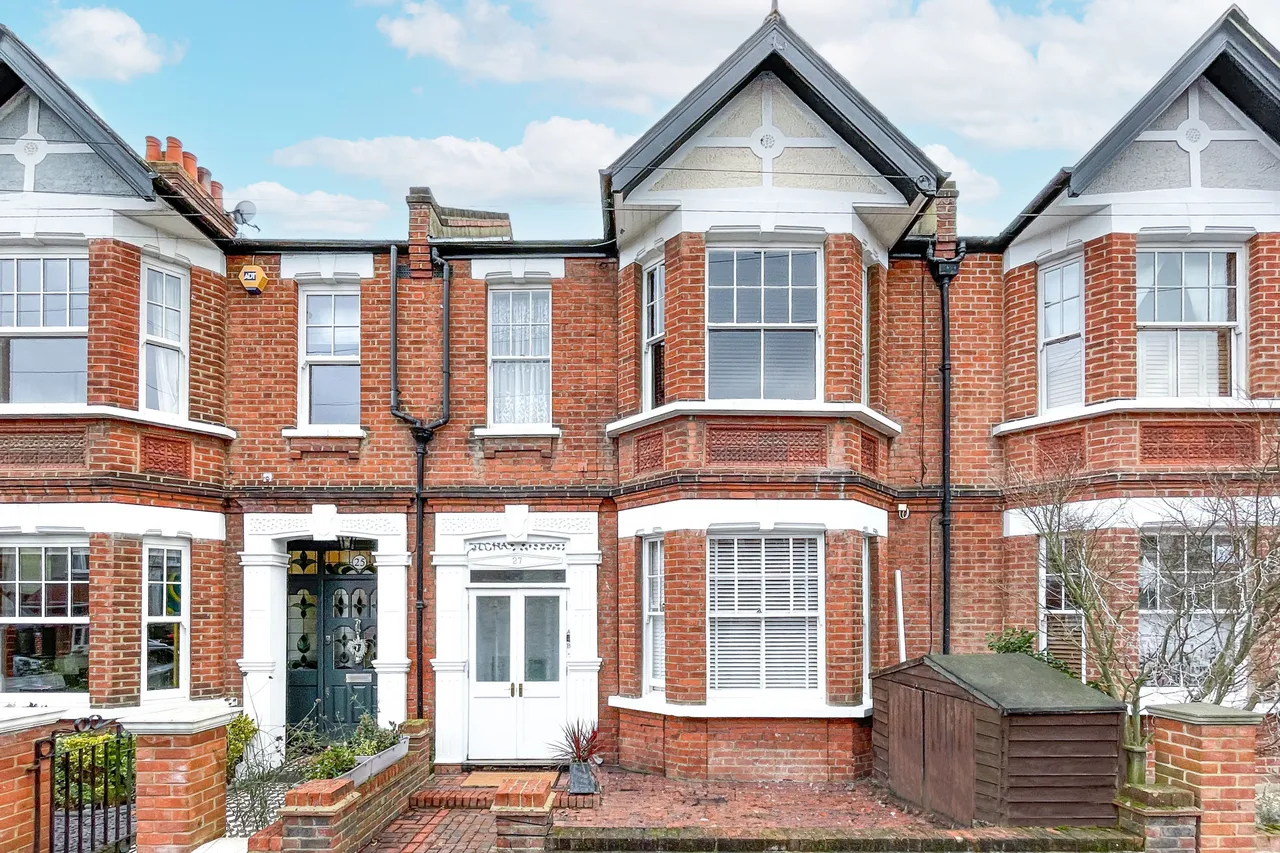 2 bed flat to rent, New Malden, KT3