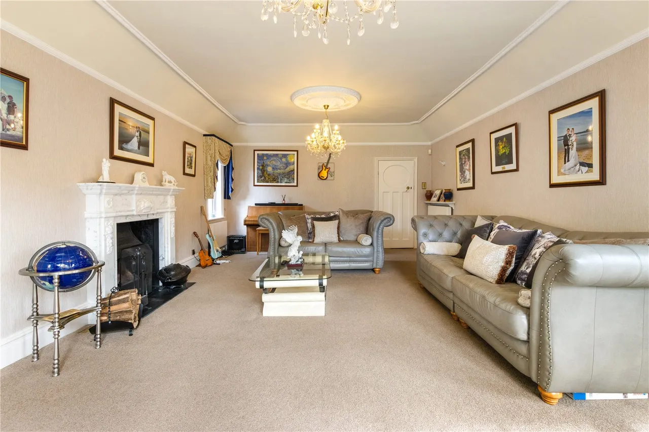 Humberston Avenue, Grimsby, photo 9
