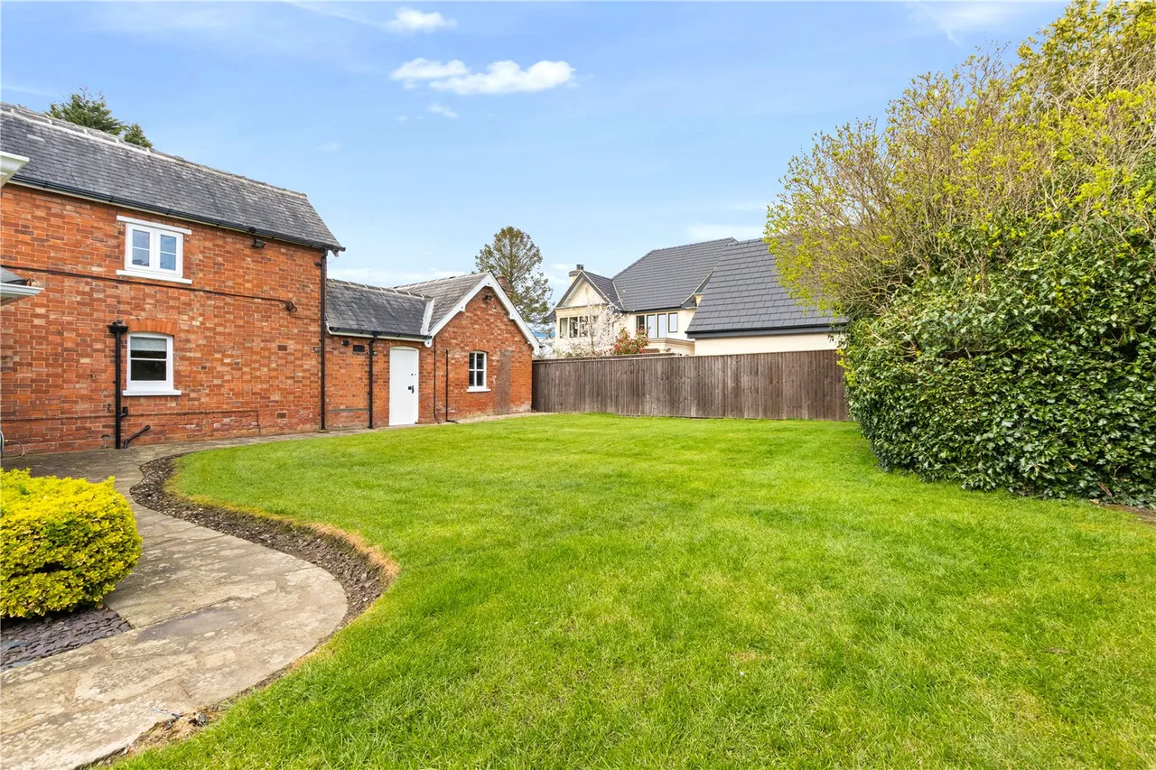 Humberston Avenue, Grimsby, photo 27