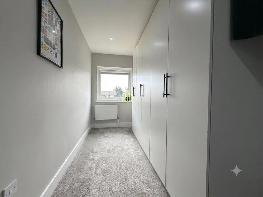 London Road, Camberley, GU15, photo 15