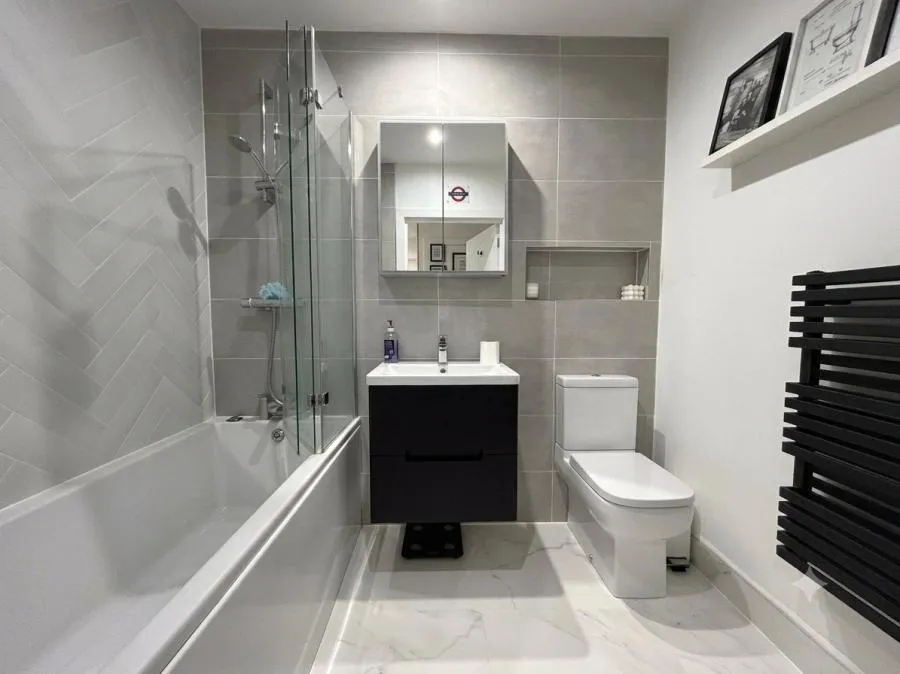 London Road, Camberley, GU15, photo 10