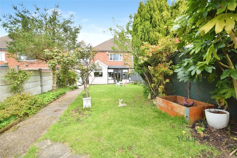 Poplar Avenue, Kirkby-in-Ashfield, NG17, photo 2