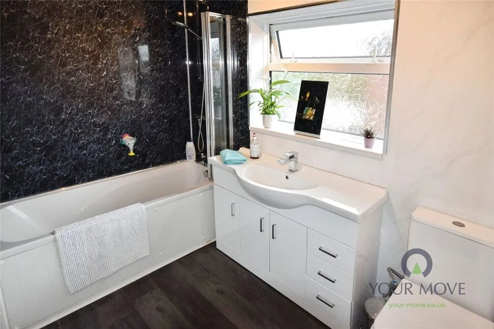 Poplar Avenue, Kirkby-in-Ashfield, NG17, photo 7