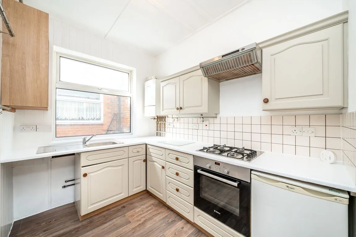 Wellington Road, TW2, photo 6