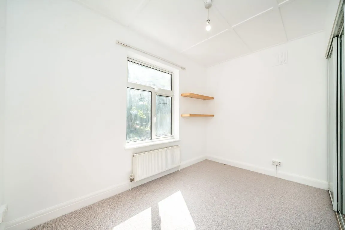 Wellington Road, TW2, photo 7
