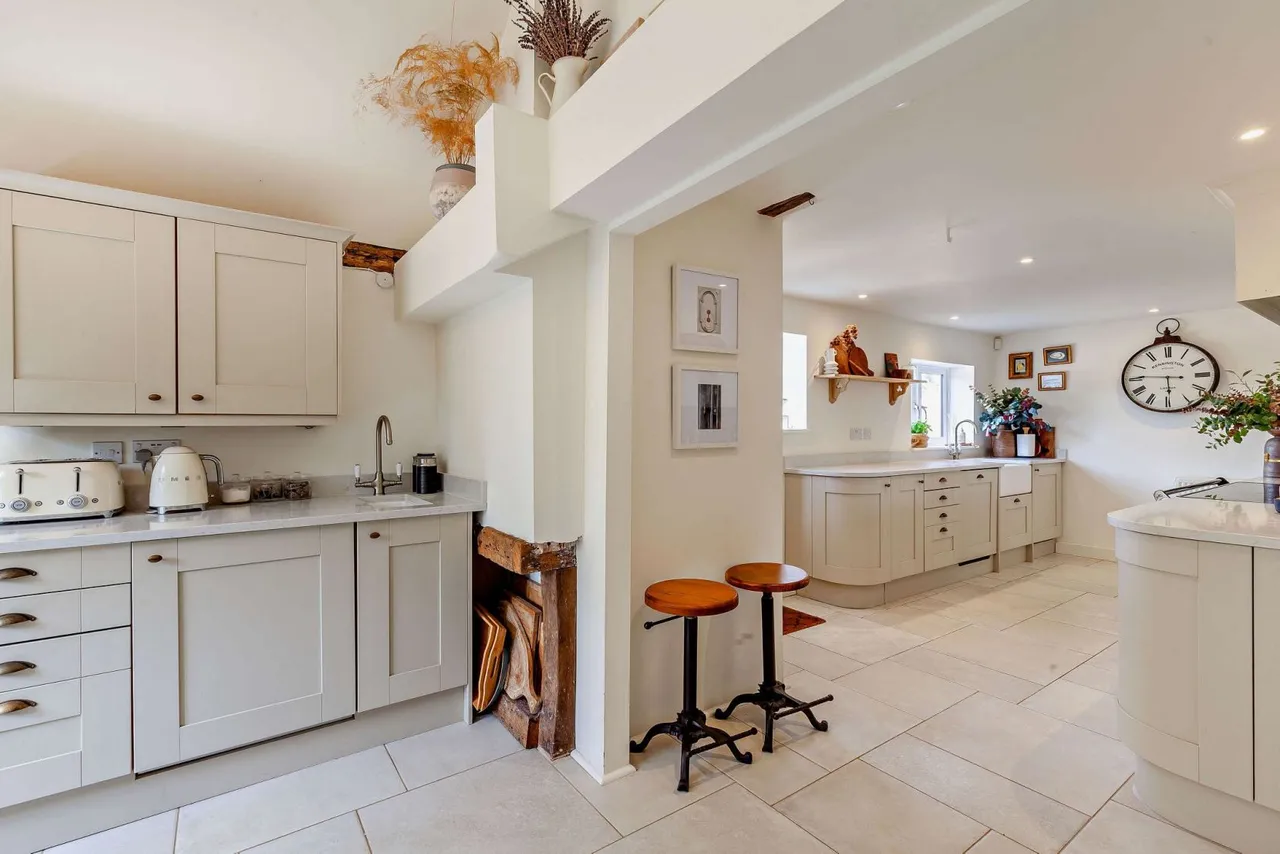 Park Road, Little Easton, Dunmow, Essex, CM6 2JH, photo 3