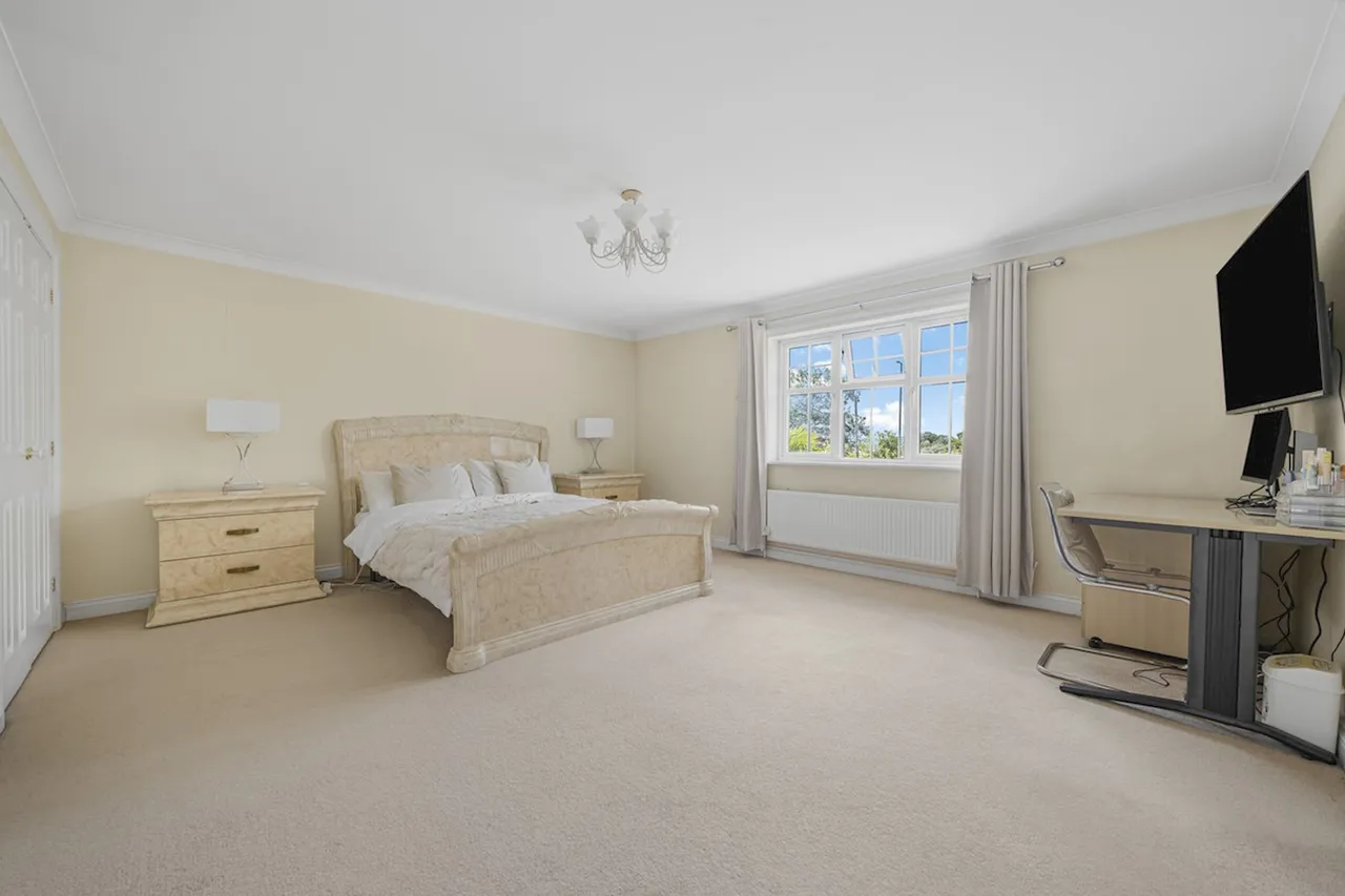 Willow Drive, Maidenhead, photo 11