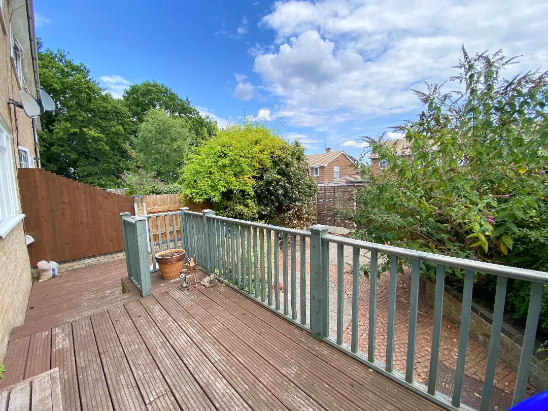 Polden Close, Farnborough, GU14, photo 12