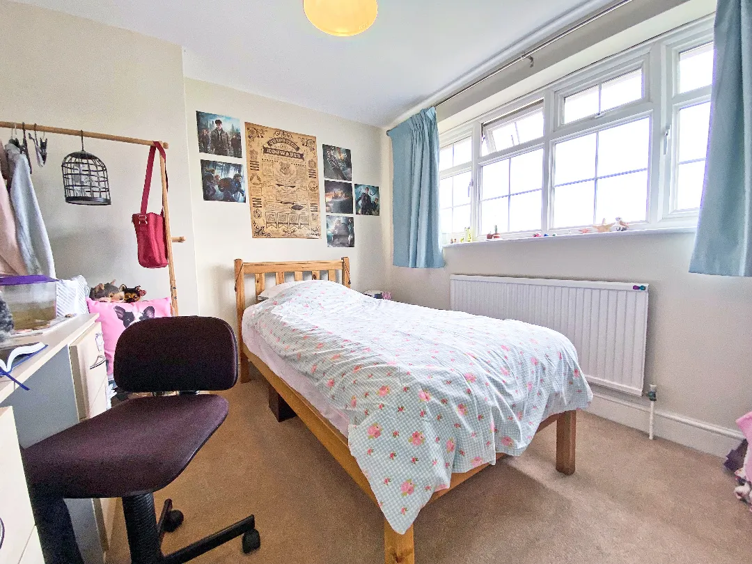 Polden Close, Farnborough, GU14, photo 9