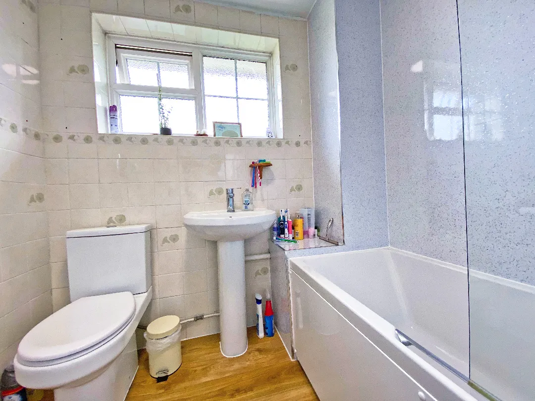 Polden Close, Farnborough, GU14, photo 10