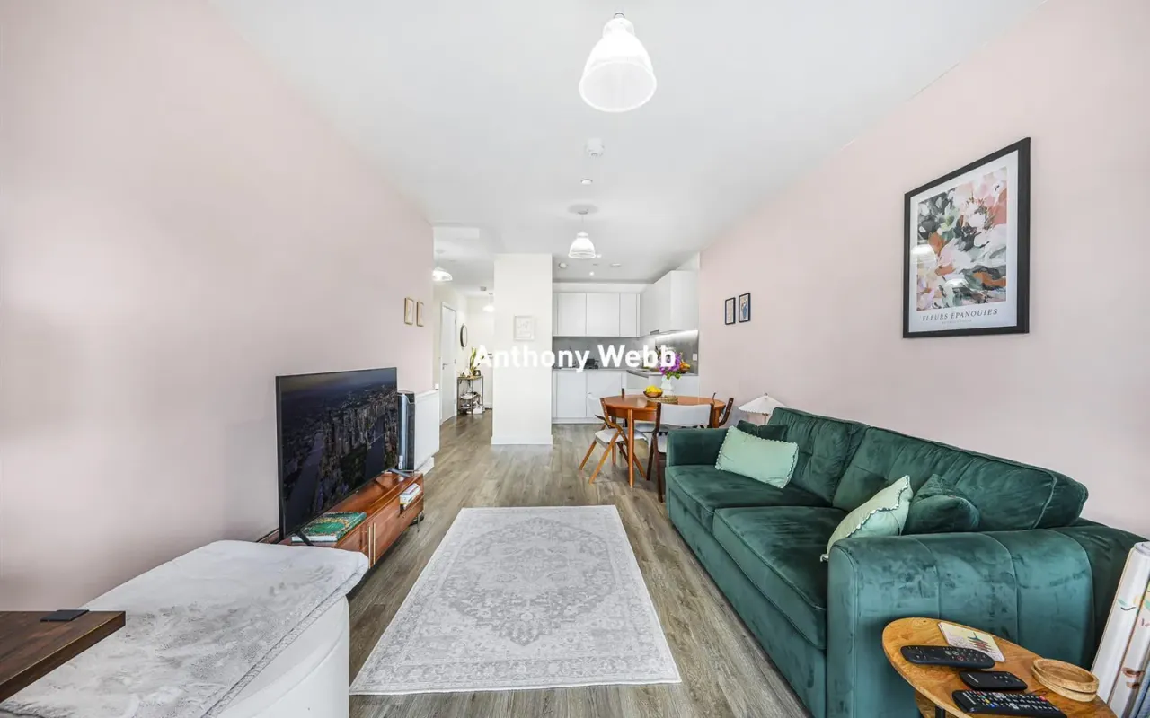 Bloomsbury Avenue, Southgate, N14, photo 9