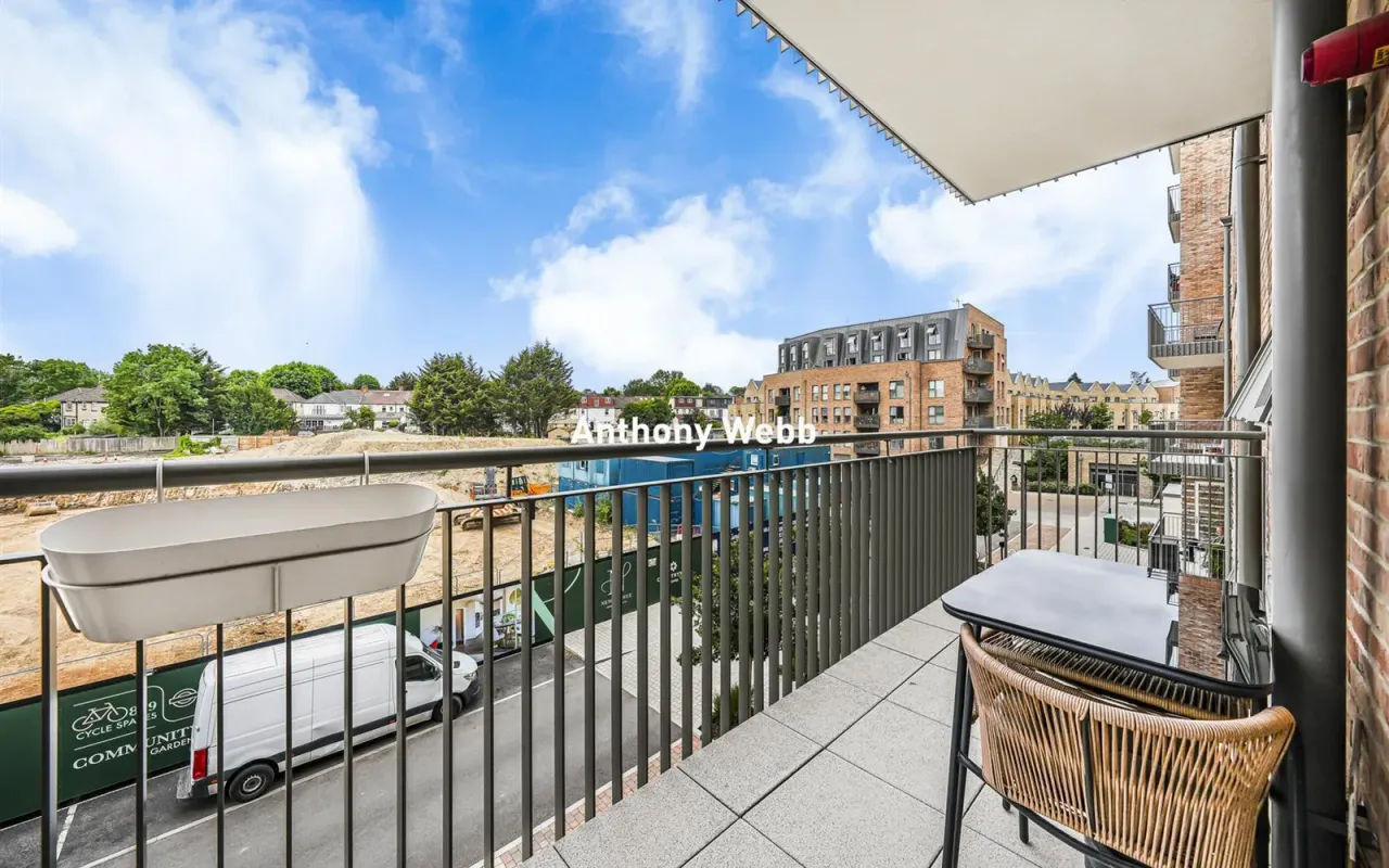 Bloomsbury Avenue, Southgate, N14, photo 12