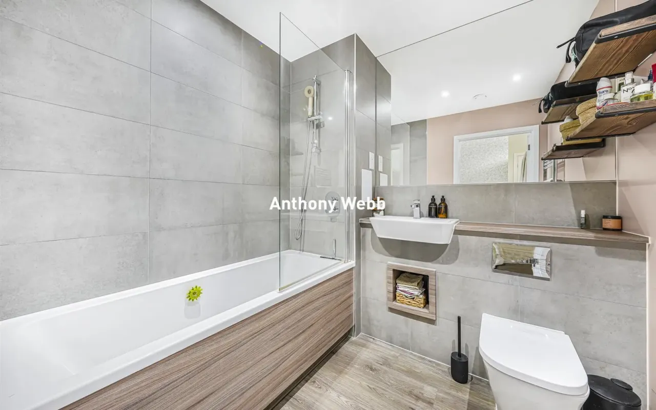 Bloomsbury Avenue, Southgate, N14, photo 11