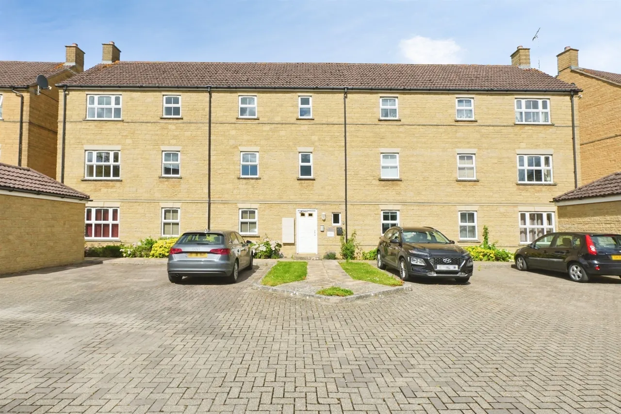 Grouse Road, Calne, SN11, photo 12