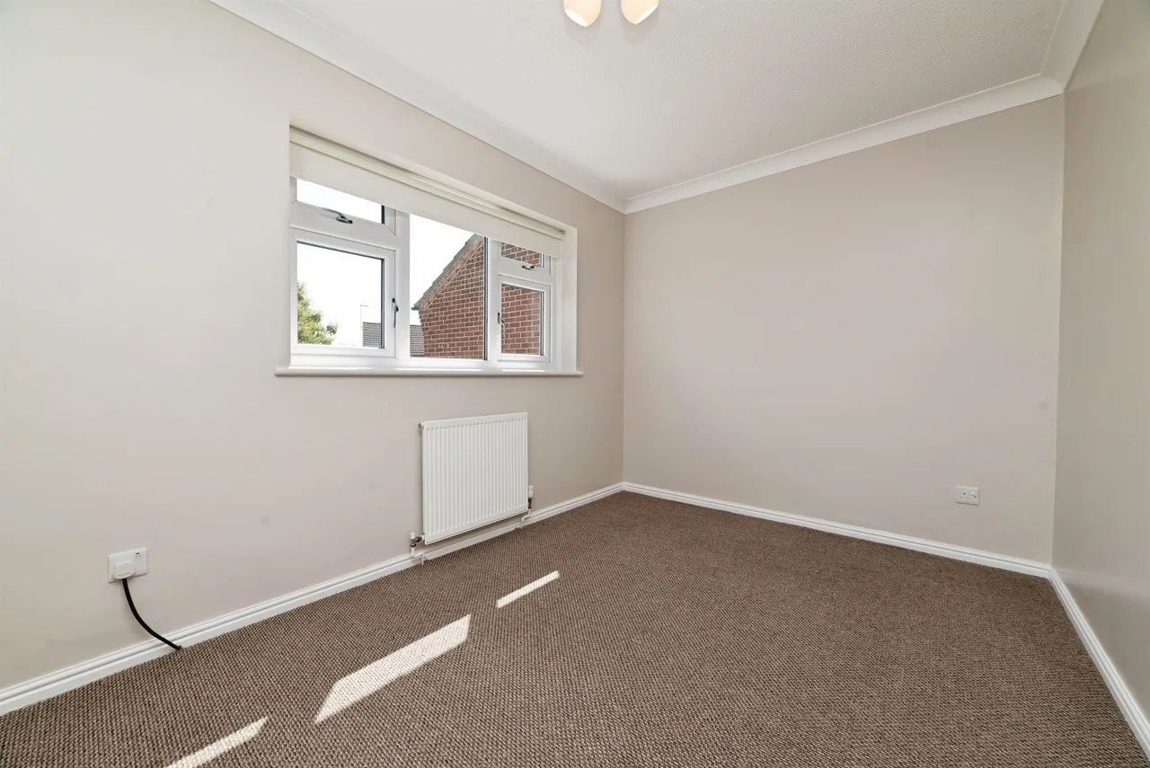 Emberton Park, Kingswood, HU7, photo 9