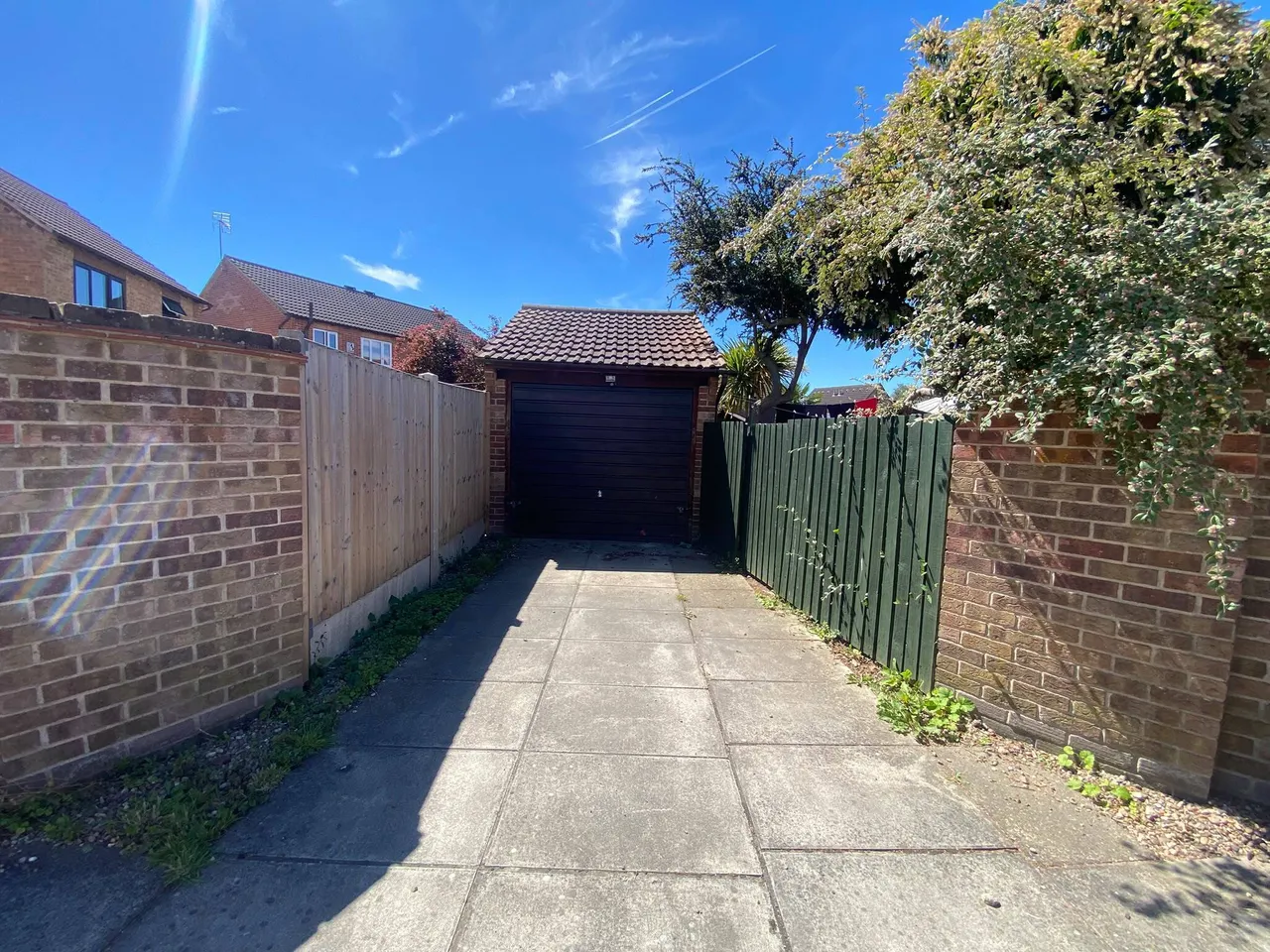 Emberton Park, Kingswood, HU7, photo 15