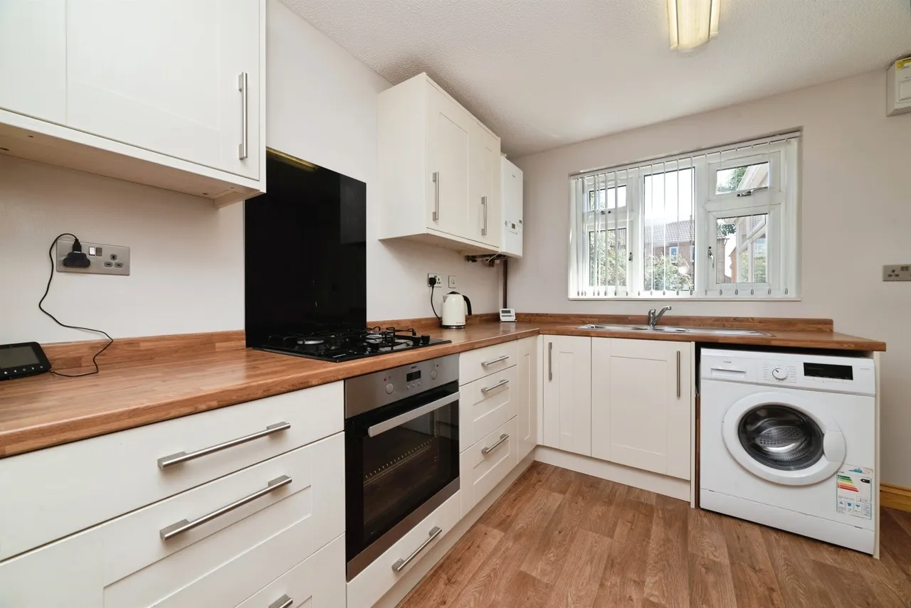 Emberton Park, Kingswood, HU7, photo 2