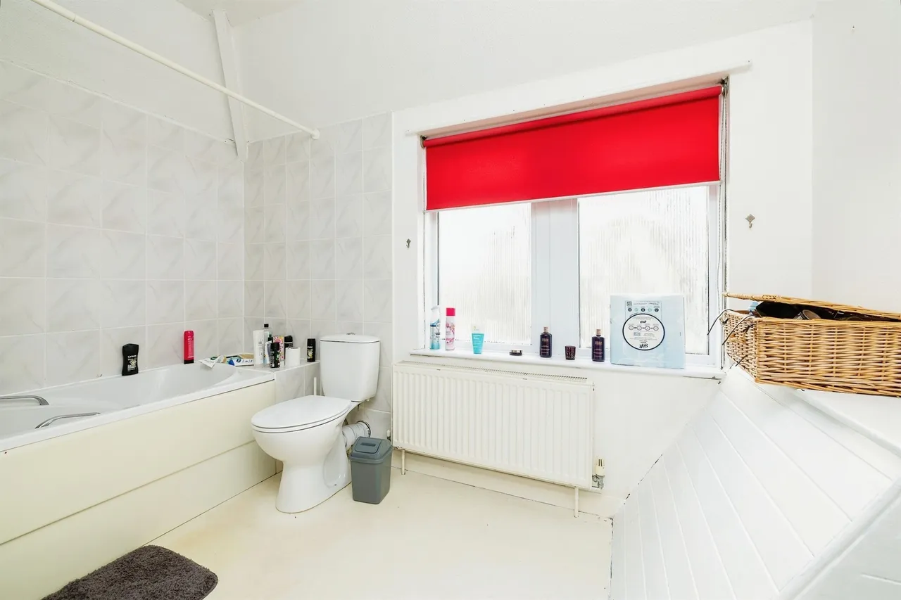Buckingham Road, Steeple Claydon, MK18, photo 7