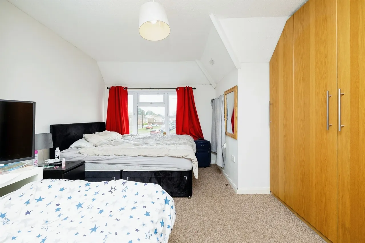 Buckingham Road, Steeple Claydon, MK18, photo 12