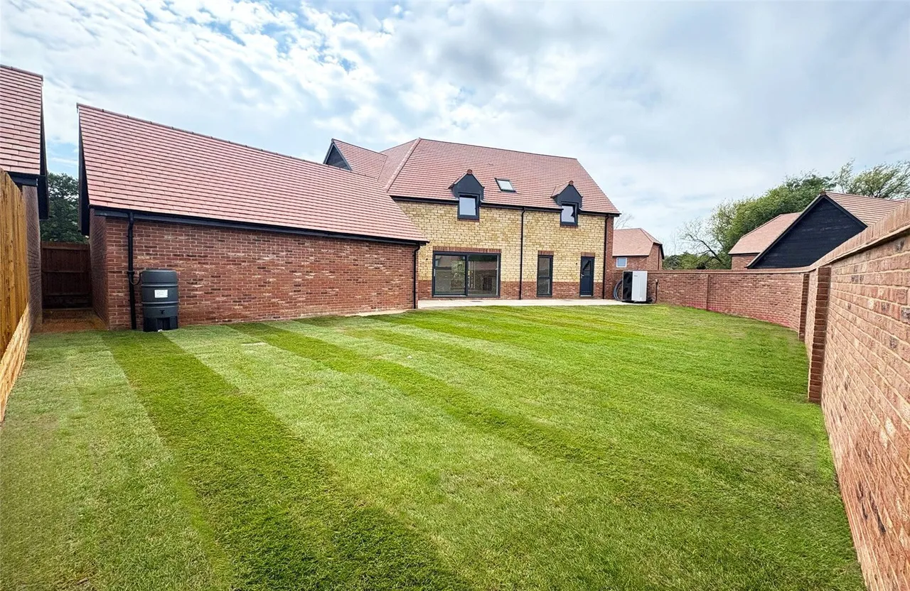 Kidnappers Lane, Leckhampton, GL53, photo 2