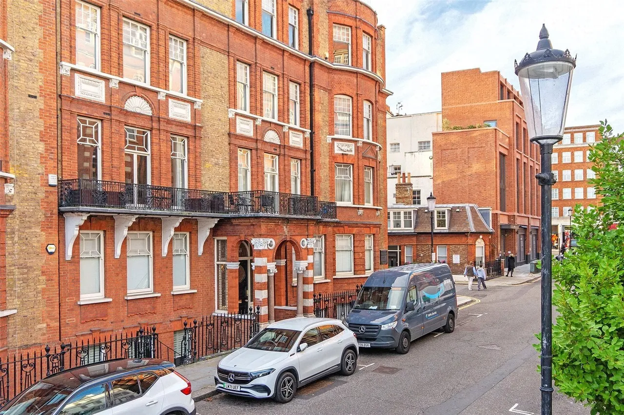 Wynnstay Gardens, Kensington, W8, photo 10