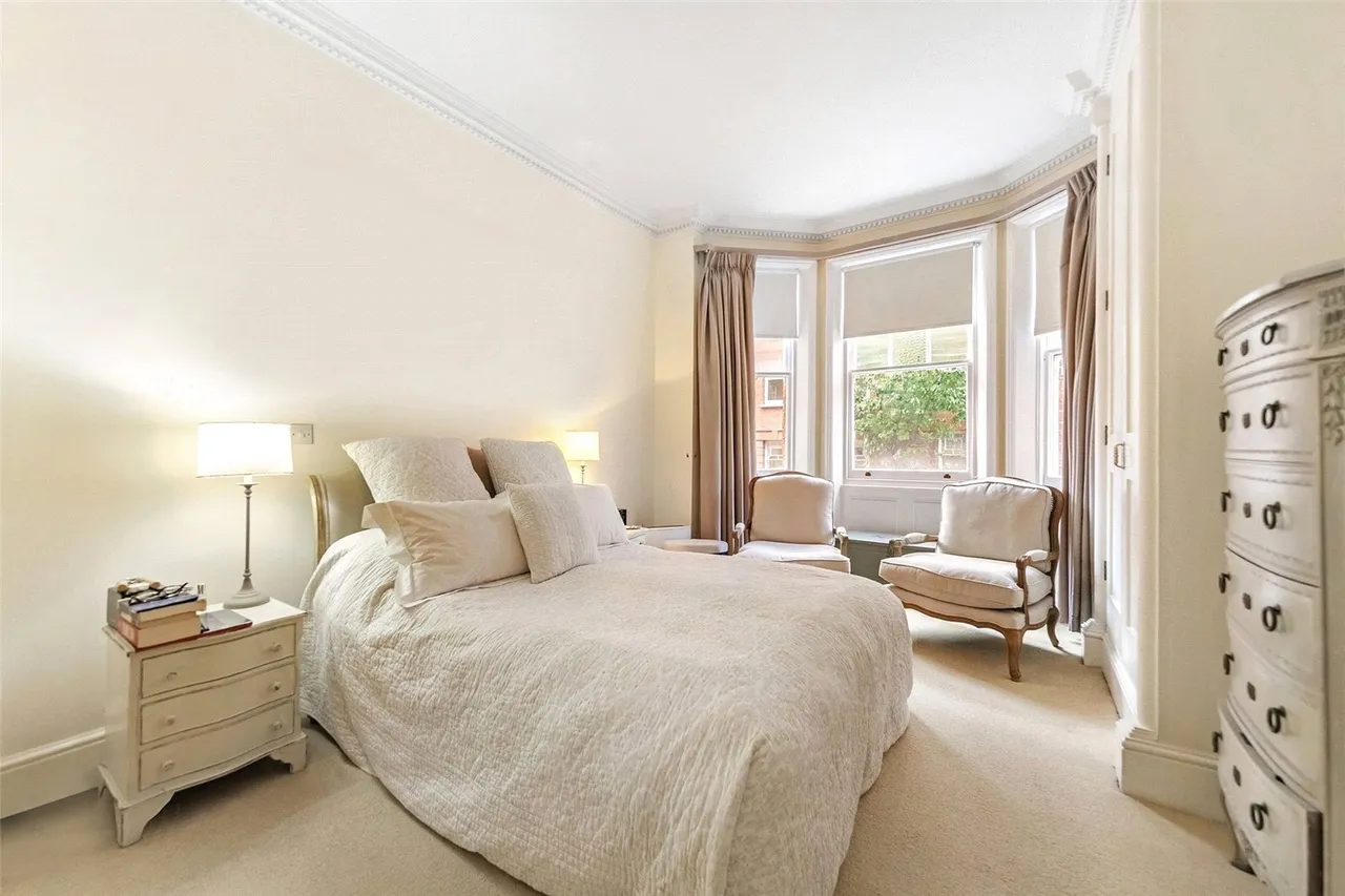 Wynnstay Gardens, Kensington, W8, photo 6